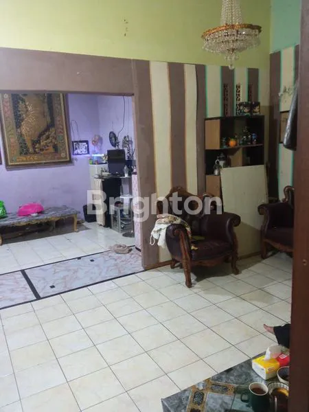 image RUMAH STRATEGIS DI PASAR REBO JAKARTA TIMUR (4)