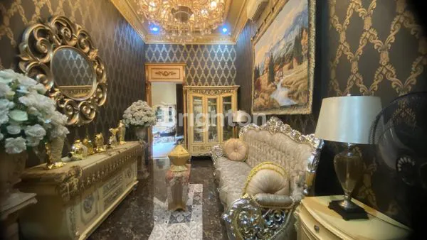 image RUMAH MEWAH FULL FURNISH KELAPA GADING HARMONY (4)