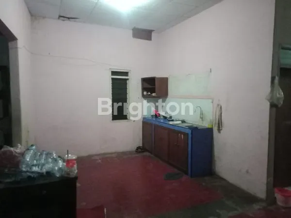 image RUMAH SIAP HUNI, STRATEGIS,COCOK BUAT USAHA, BELAKANG GUDANG LUAS (6)