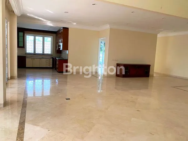 image RUMAH LUAS BESAR 2 LANTAI 718M² 6KT DI ANCOL TIMUR JAKARTA UTARA (2)