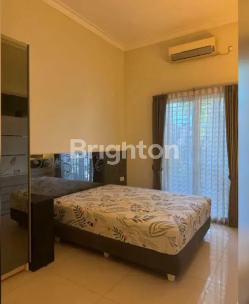 image JUAL CEPAT! RUMAH MEWAH 2 LANTAI FULL FURNISHED SIAP HUNI DI ARAYA! (5)