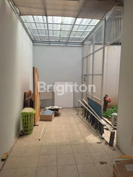 image RUMAH STRATEGIS DI CIPUTAT, DEKAT STASIUN & MALL BINTARO (8)