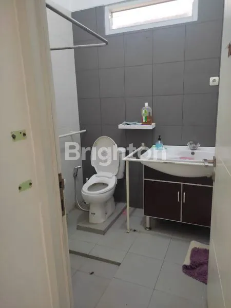 image RUMAH STRATEGIS DI CIPUTAT, DEKAT STASIUN & MALL BINTARO (7)