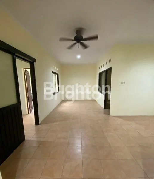 image DIJUAL RUMAH DIKAWASAN STRATEGIS DAN BISNIS DI GALAXY BEKASI KOTA  (3)