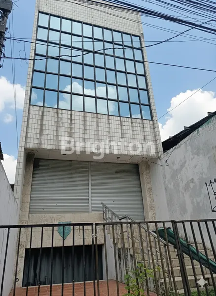 DISEWAKAN RUKO 4 LANTAI DI SINGOSARI, LUAS & STRATEGIS