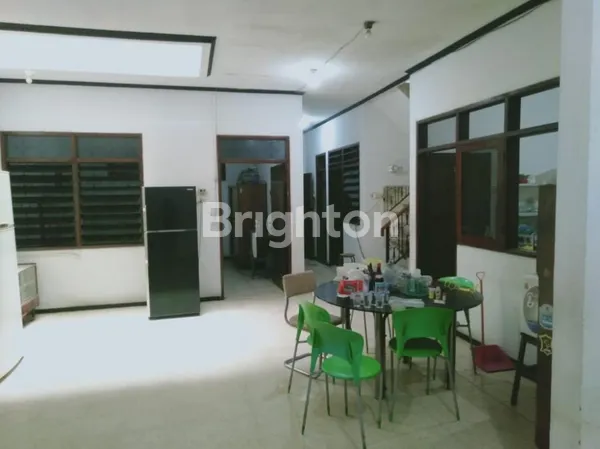 image RUMAH 3 LANTAI DI JALAN SIMOLAWANG SURABAYA  (4)