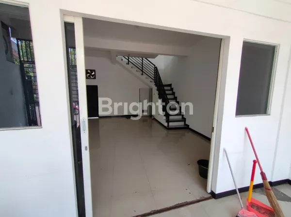 image  RUKO BANGUNAN 2 LANTAI NEW DI RAYA MERR SUKARNO HATTA SURABAYA (1)