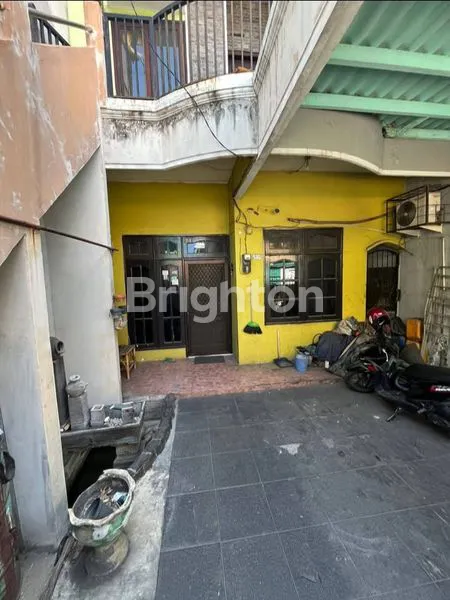 image RUMAH 2 LANTAI COCOK UNTUK USAHA KOSAN (2)