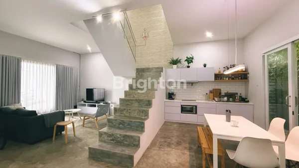 image RUMAH 3 LANTAI FULL FURNISH DI CIRÈNDEU – DEKAT MRT & TOL (1)