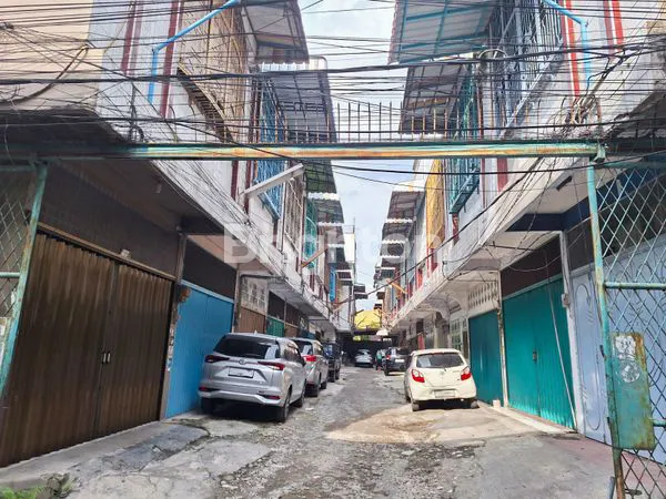 image RUMAH SIAP HUNI - LOKASI STRATEGIS - KOMPLEK JALAN PUKAT V - SANGAT DEKAT KE ASIA MEGA MAS, MMTC PANCING DAN AKSARA (1)