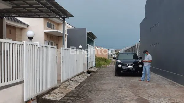 image RUMAH SIAP HUNI DI GUNUNG ANYAR, LT 50M² HARGA TERJANGKAU (2)