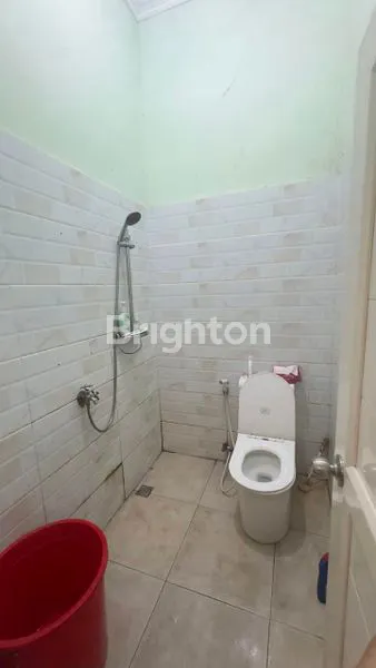 image RUMAH NYAMAN DAN STRATEGIS DI TANGERANG SELATAN (7)