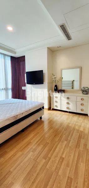 image APARTEMEN 3BR THE PEAK SUDIRMAN KUNINGAN JAKARTA SELATAN FURNISH (3)