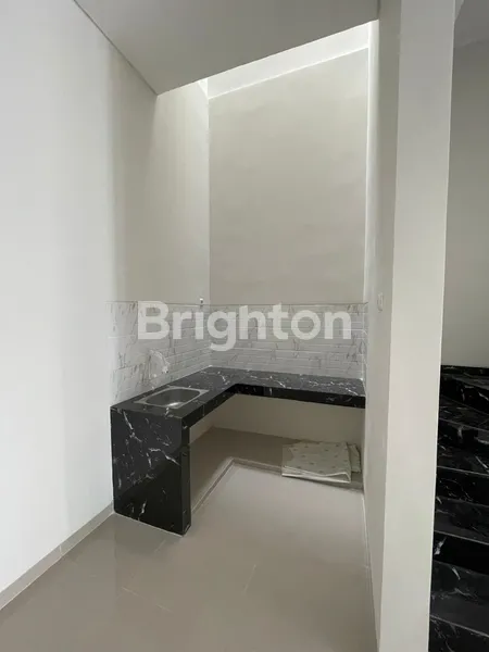 image RUMAH DI JUAL DI WISMA MUKTI, BARU GRESS, MINIMALIS, LOKASI NYAMAN DI DALAM PERUMAHAN, BEBAS BANJIR, ROW JALAN 3 MOBIL LONGGAR, HANYA SISA 1 UNIT SAJA (7)