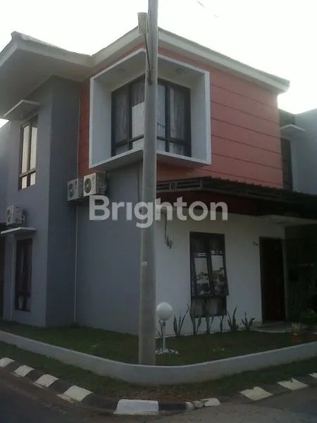 image RUMAH STRATEGIS DI SERPONG, POSISI HOOK, 6 KAMAR TIDUR, 3 KAMAR MANDI (1)