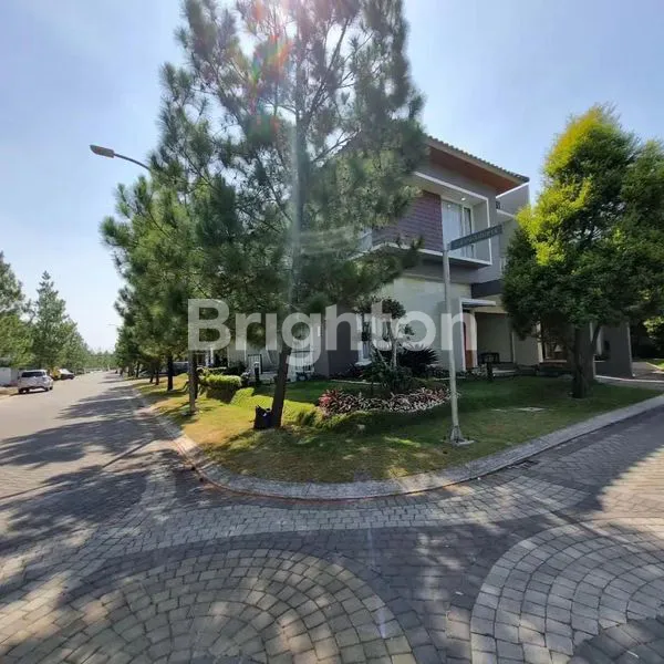 image RUMAH MODERN TROPICAL FULL FURNISHED DI KOTA BARU PARAHYANGAN, LT 225, LB 264 (1)