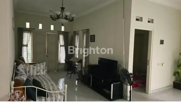 image RUMAH HOOK DI PURI LIDAH KULON INDAH (3)