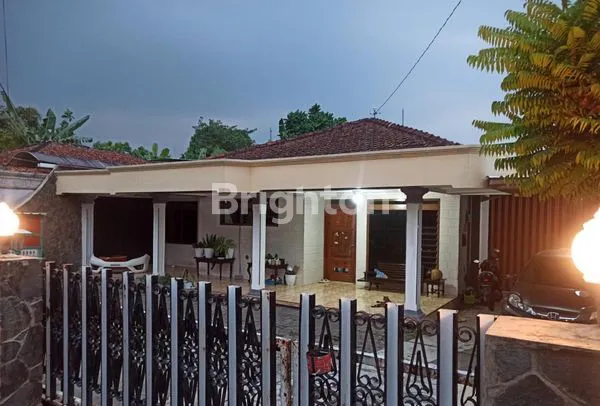 image RUMAH CLASIC 600M2 DI MAKAM HAJI, PAJANG (6)