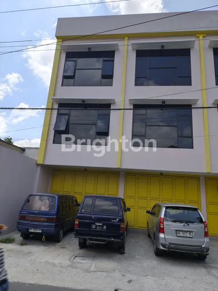 image RUKO TENGAH KOTA 3 LANTAI SIAP PAKAI (3)