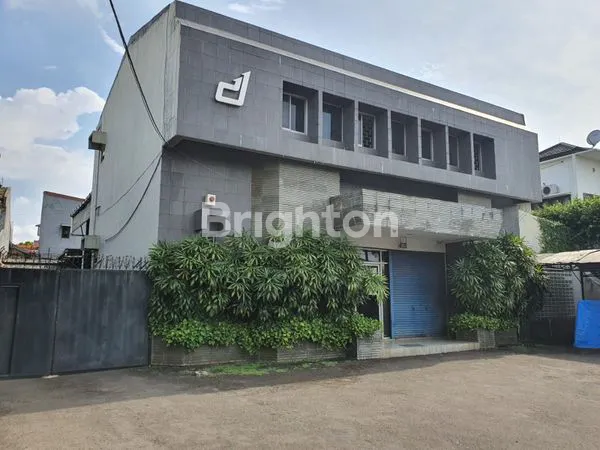 KANTOR SIAP PAKAI DIJUAL / DISEWAKAN – LOKASI STRATEGIS, AKSES 2 ARAH