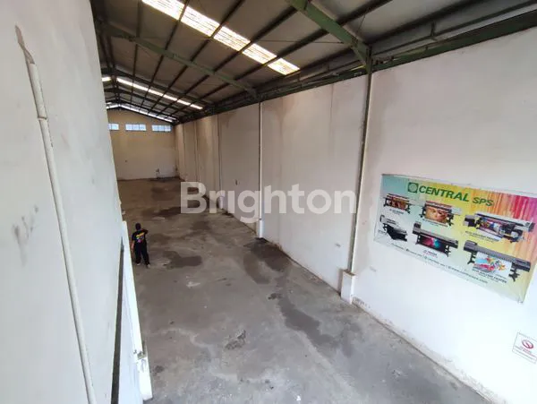 image GUDANG STRATEGIS 432M² DI JL. TANJUNG API API (4)