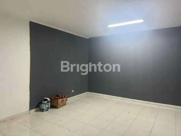 image RUKO 3 LANTAI AREA THE SPRING GADING SERPONG TANGERANG (7)