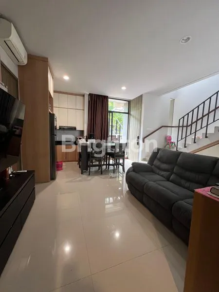 image DIJUAL MURAH RUMAH 2 LANTAI PLUS ATTIC CLUSTER CAELUS GREENWICH PARK  (2)