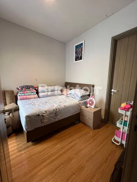 image DIJUAL MURAH RUMAH 2 LANTAI PLUS ATTIC CLUSTER CAELUS GREENWICH PARK  (5)