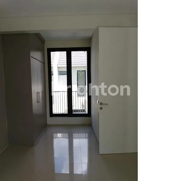 image RUMAH BARU GRESS NORTHWEST LAKE (6)