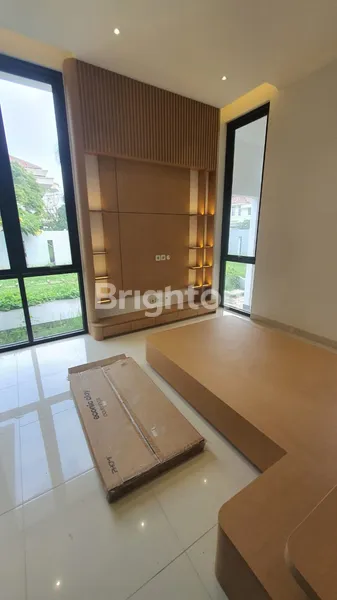 image RUMAH SIAP HUNI DI MERUYA SELATAN JAKARTA BARAT (5)