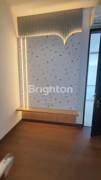 image RUMAH SIAP HUNI DI MERUYA SELATAN JAKARTA BARAT (7)