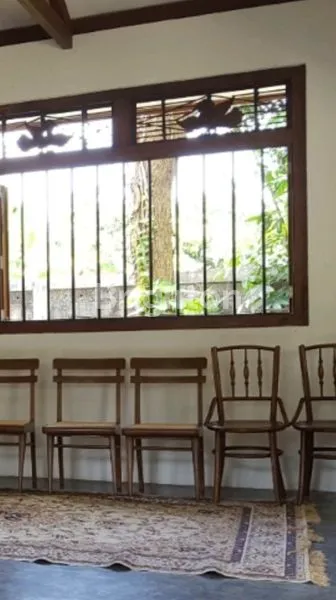 image RUMAH PENDOPO BAGUS SIAP HUNI LENGKONG GUDANG TIMUR (2)