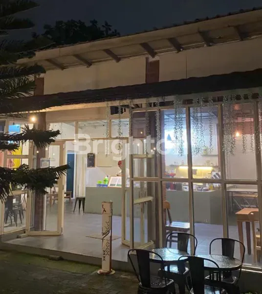 image TEMPAT USAHA BERUPA CAFE UNTUNG SUROPATI DIJUAL CEPAT (6)