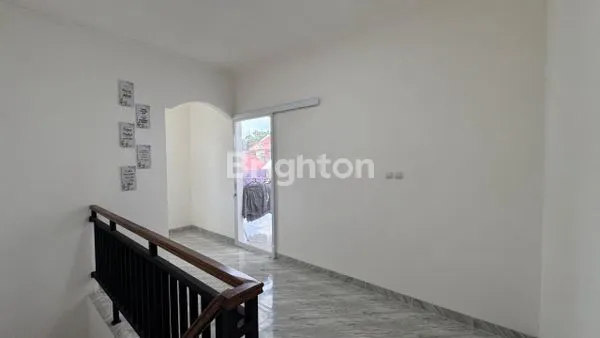 image MODERN CLASSIC HOME JAGAKARSA – BANYAK KAMAR, ROOFTOP LUAS, LOKASI SUPER STRATEGIS + BONUS MELIMPAH! (5)