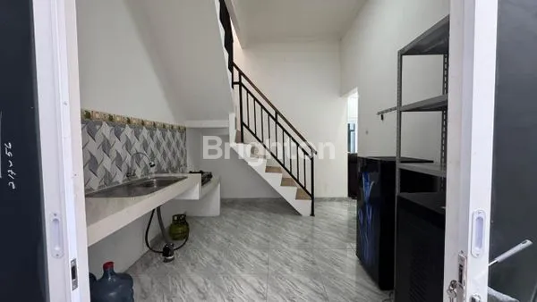 image MODERN CLASSIC HOME JAGAKARSA – BANYAK KAMAR, ROOFTOP LUAS, LOKASI SUPER STRATEGIS + BONUS MELIMPAH! (4)