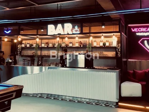 OVER KONTRAK: PROFITABLE TURNKEY VENUE WITH SECURE LEASE UNTIL 2027