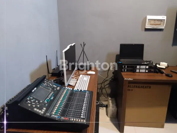 image DISEWAKAN TEMPAT USAHA BEKAS BAR DI PERERENAN – LOKASI PREMIUM UNTUK BISNIS F&B (8)