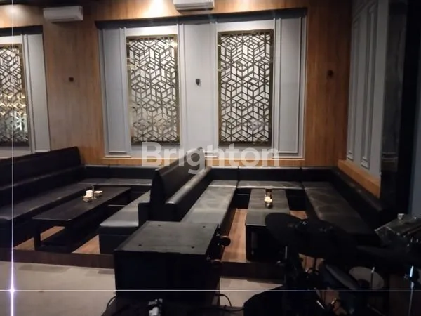 image DISEWAKAN TEMPAT USAHA BEKAS BAR DI PERERENAN – LOKASI PREMIUM UNTUK BISNIS F&B (6)