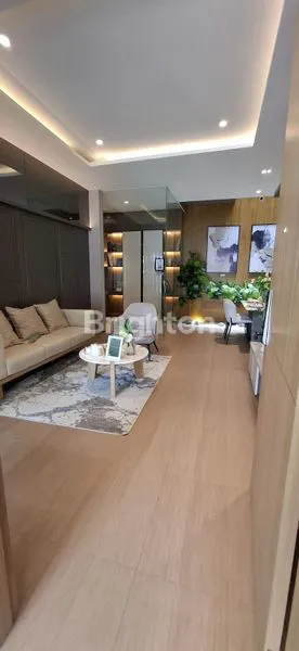 image RUMAH PRIMARY 3 LANTAI 4+1 KT 147M² DI BSD TANGERANG (2)