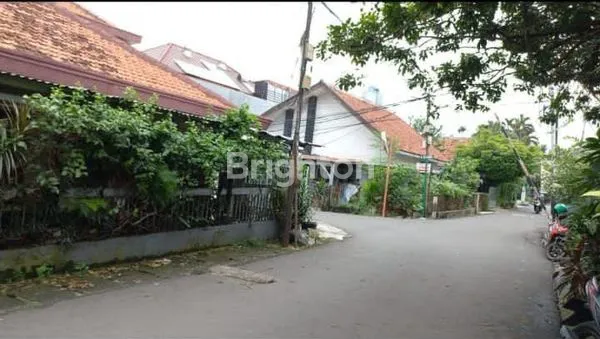 image DIJUAL RUMAH MENTENG DALAM DIHITUNG TANAH SAJA  (5)