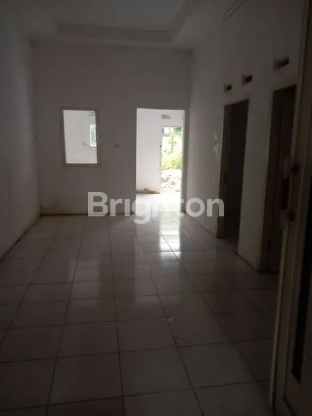 image RUMAH DIJUAL ~ AREA DEPAN BISA DIJADIKAN KIOS (3)