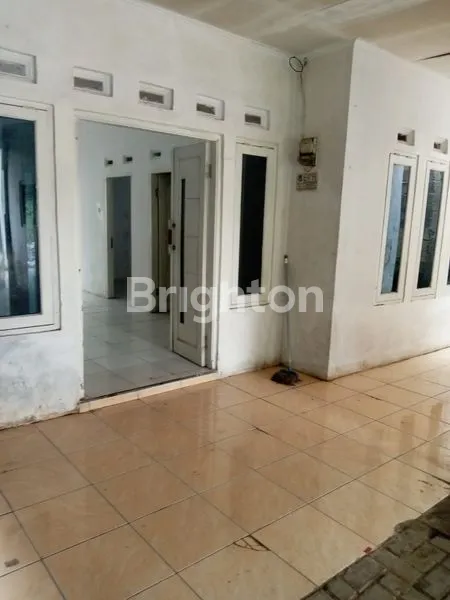 image RUMAH DIJUAL ~ AREA DEPAN BISA DIJADIKAN KIOS (1)