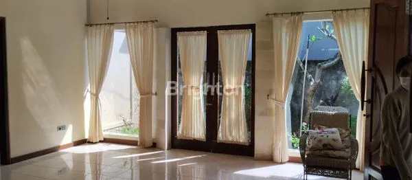 image VILLA SIAP HUNI DI SANUR, 2KT, GARASI 2 MOBIL (2)
