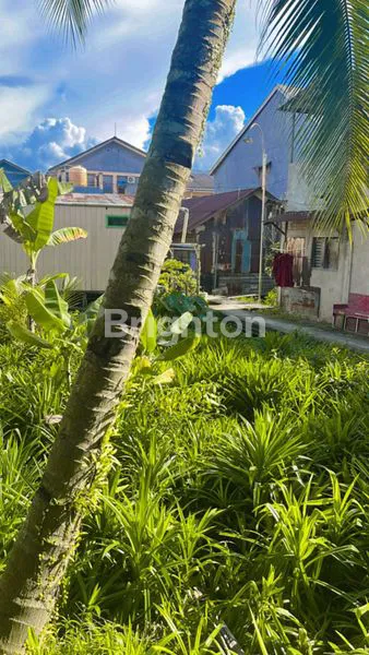 image JUAL RUMAH DAN TANAH LOKASI DI TENGAH KOTA DEKAT AREA KANTOR PEMERINTAHAN (2)