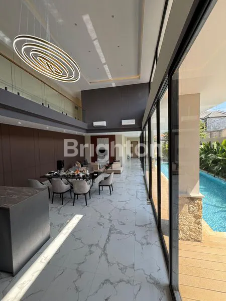 image LUXURY MODERN HOME WITH ROOFTOP & POOL IN TUKAD BADUNG (5)