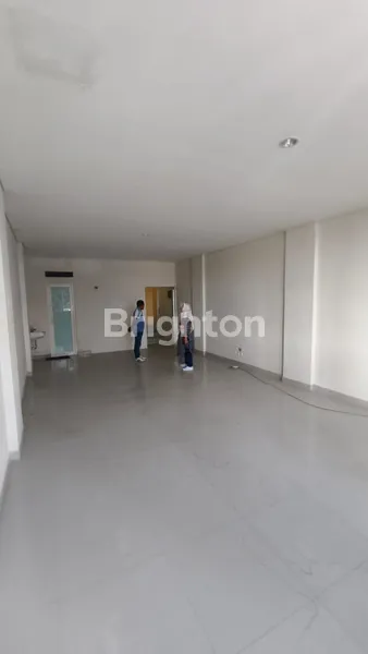 image DIJUAL RUKO STRATEGIS CITRALAND WATERPARK - RUKO 3LANTAI COCOK UNTUK KANTOR DI DENPASAR UTARA - BALI | RKJ7320009 (7)