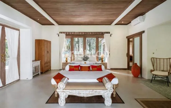 image VILLA EKSKLUSIF UBUD, FULLY FURNISHED, 7 KAMAR (3)