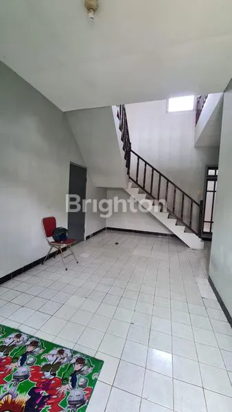 image RUMAH BESAR DAN LUAS SIAP HUNI DEKAT KAMPUS (5)