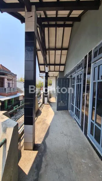 image RUMAH BESAR DAN LUAS SIAP HUNI DEKAT KAMPUS (4)