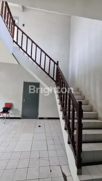 image RUMAH BESAR DAN LUAS SIAP HUNI DEKAT KAMPUS (2)